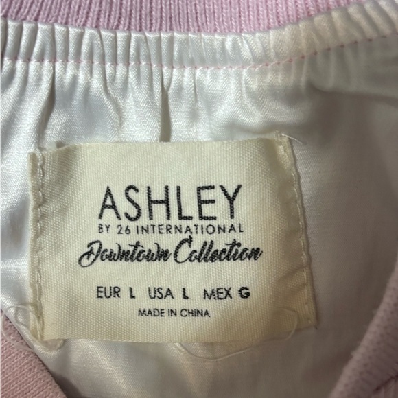 Pink satin Ashley‎ By 26 International Pink and White women’s bomber Jacket (lg) - Picture 2 of 8